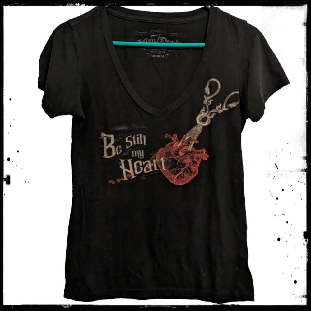Se7en Deadly Be Still My Heart Deep V-Neck Shirt Black Scissors Stabbing Heart O